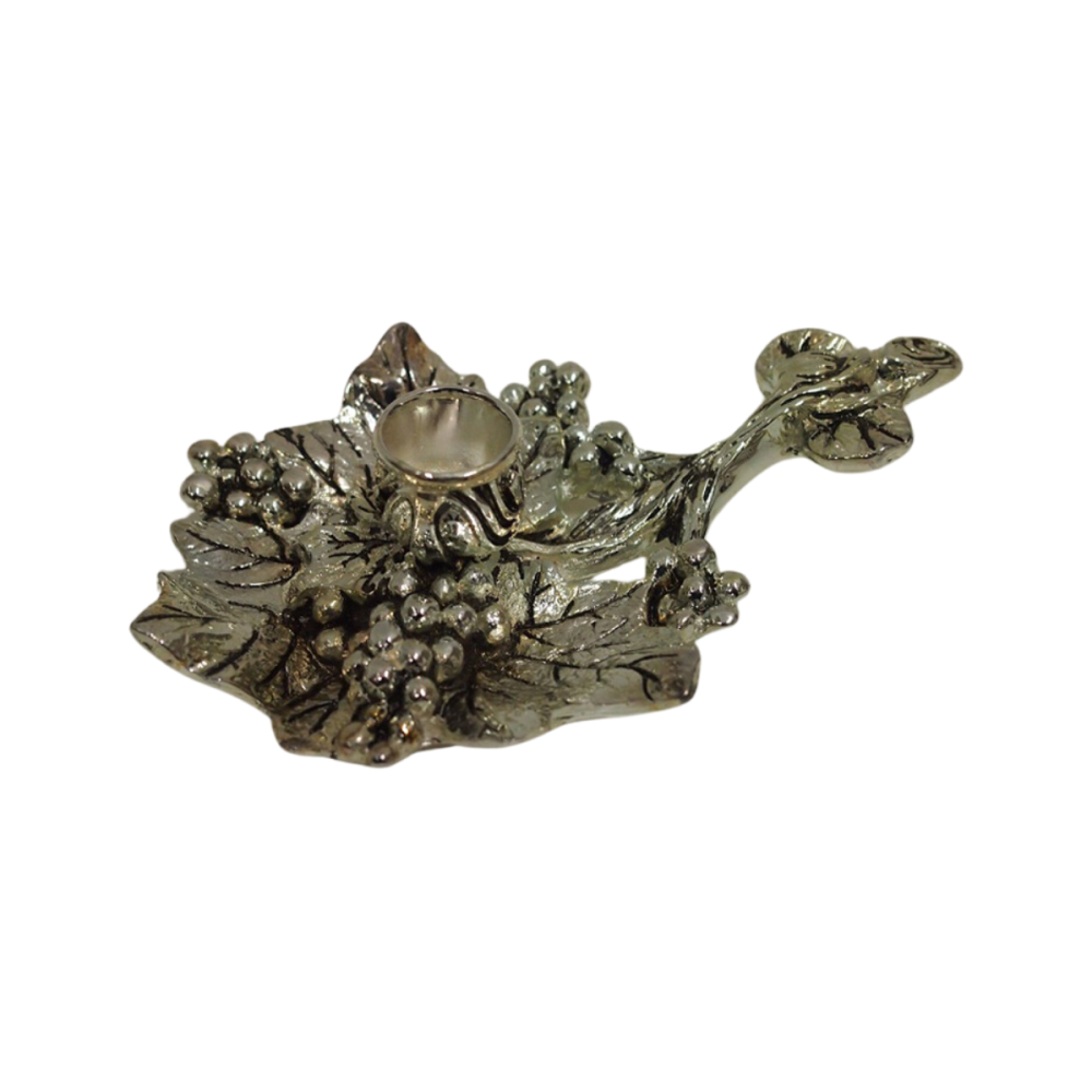 CANDELABRO CON BASE HOJA DE UVA  - PLATINA